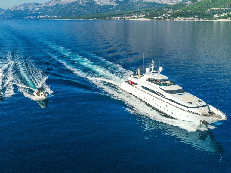 Charter a Maiora CYNTHIA in Makarska on Samboat