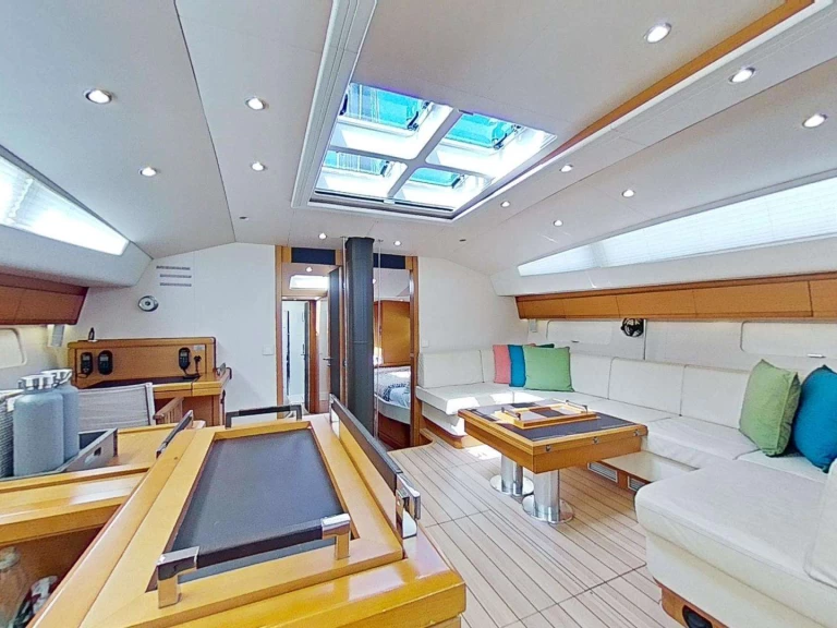 Charter a Jeanneau Bodhisattva in British Virgin Islands (BVI) on Samboat