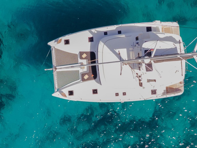 Charter a Lagoon Lagoon 46 in Cugnana Verde on Samboat