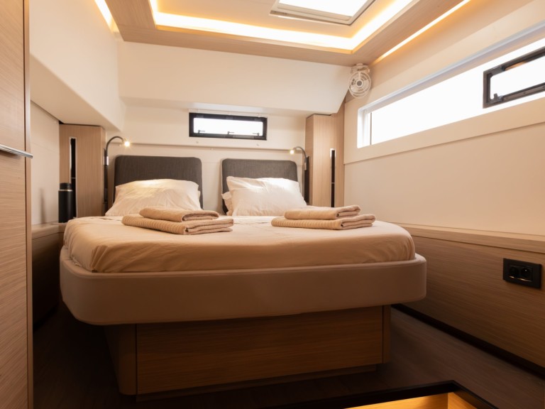 Hire Catamaran with or without skipper Lagoon Cugnana Verde