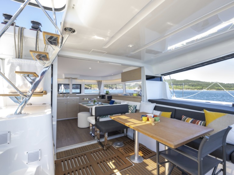 Hire Catamaran with or without skipper Lagoon Bas du Fort