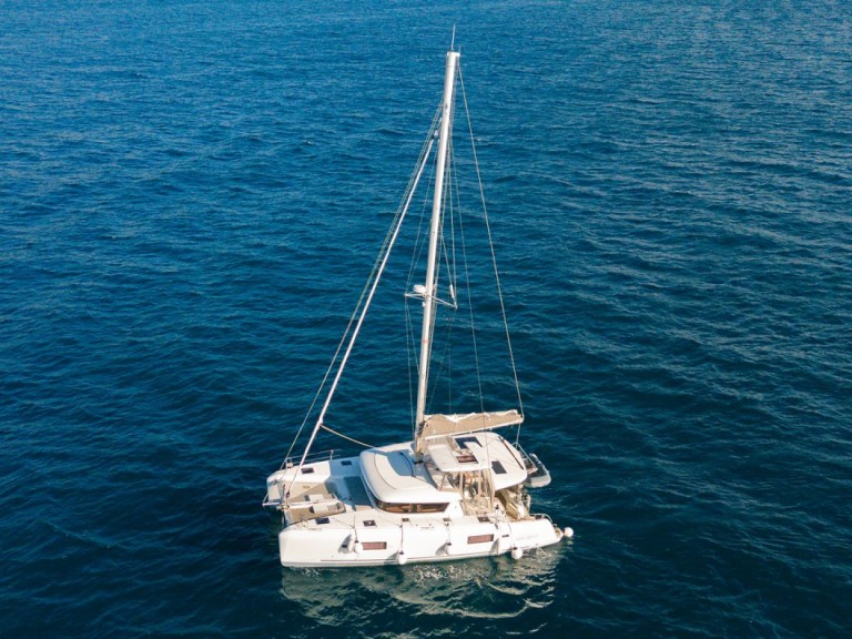 Hire a Lagoon Lagoon 42 Portisco