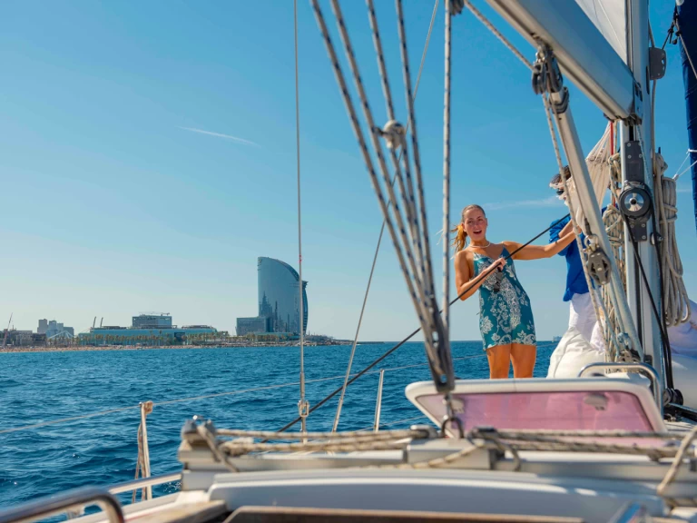 Hire Sailboat Bavaria with a boat licence