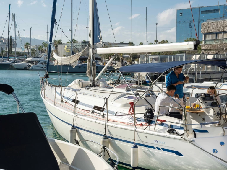 Hire a Bavaria Bavaria 41 Cruiser Barcelona