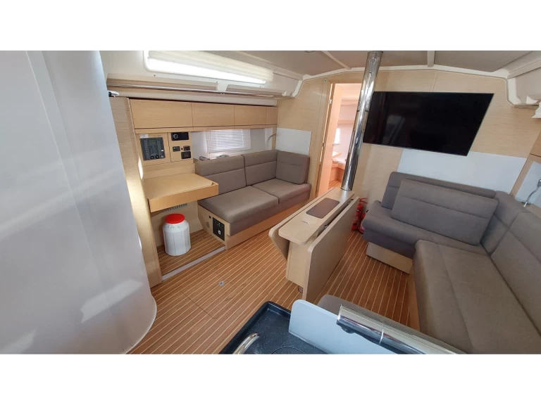 Hire Sailboat Hanse with a boat licence