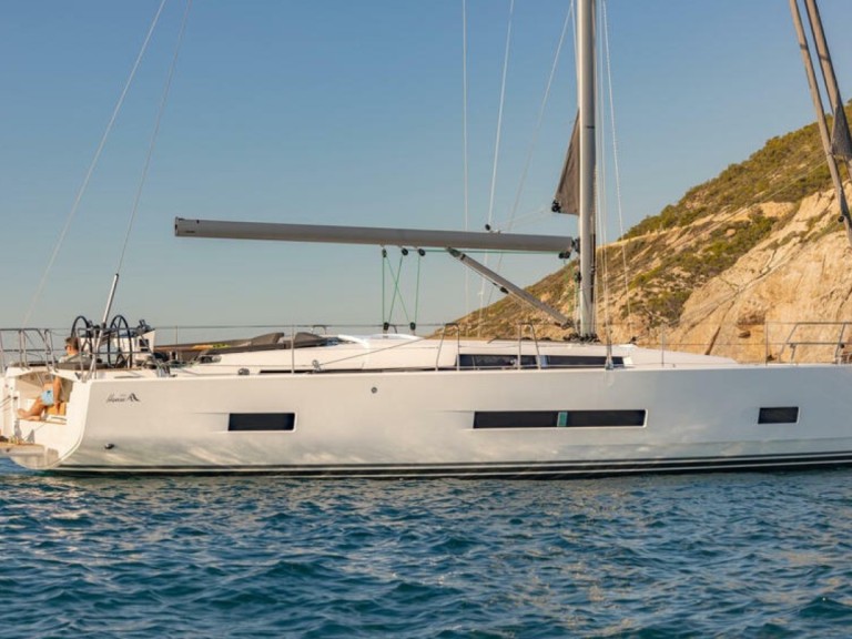 Charter a Hanse Hanse 460 - 3 cabine - 3 bagni in Castiglioncello on Samboat