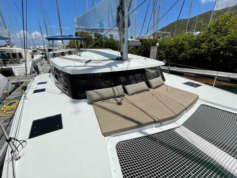 Yacht charter Seget Donji - Fountaine Pajot Lucia 40 on SamBoat