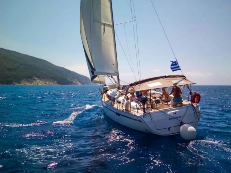 Yacht charter Kiáto - Bavaria Bavaria 41 on SamBoat