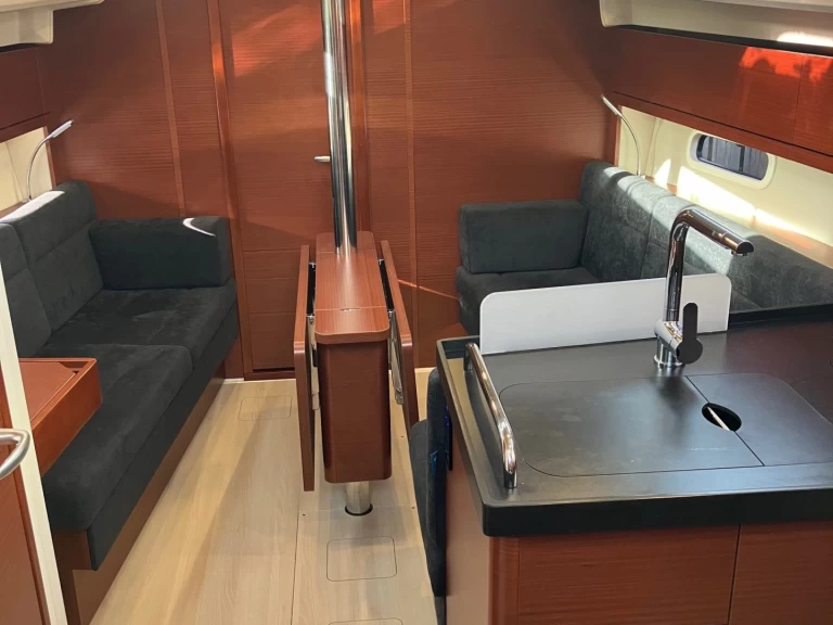 Hire Sailboat Hanse with a boat licence