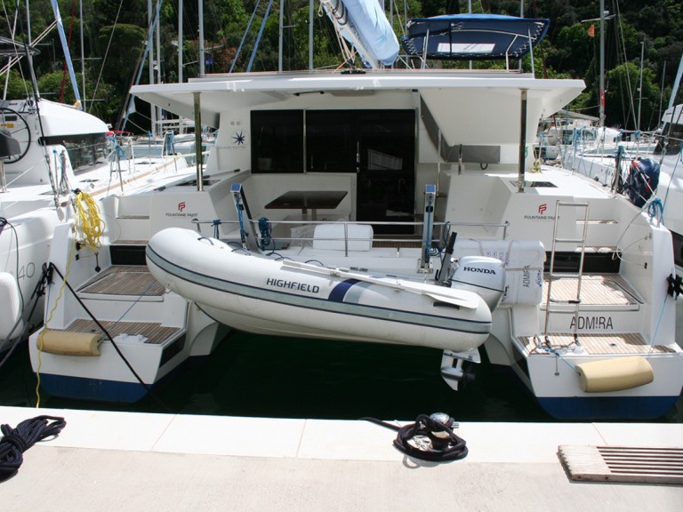 Charter a Fountaine Pajot Lucia 40 in Seget Donji on Samboat