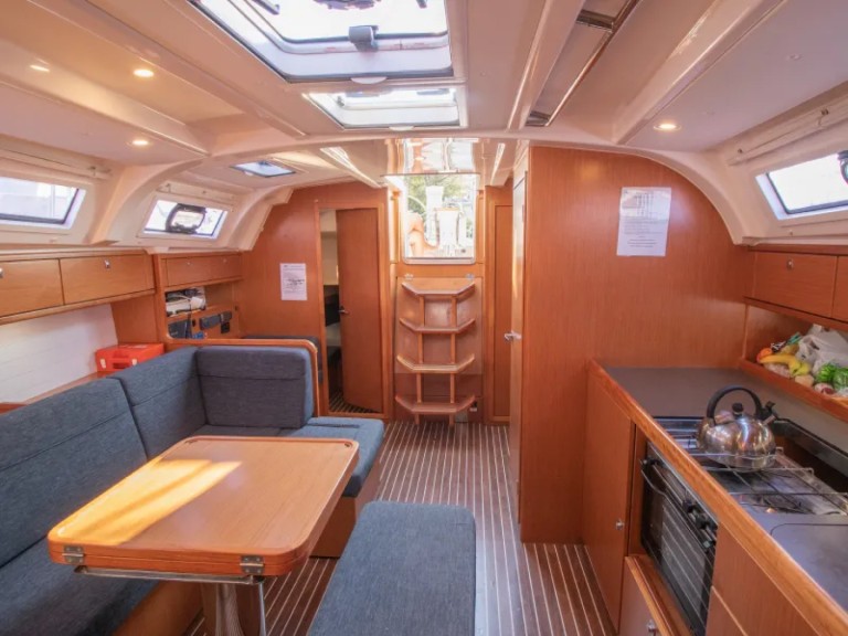 Hire Sailboat with or without skipper Bavaria Agía Effimía