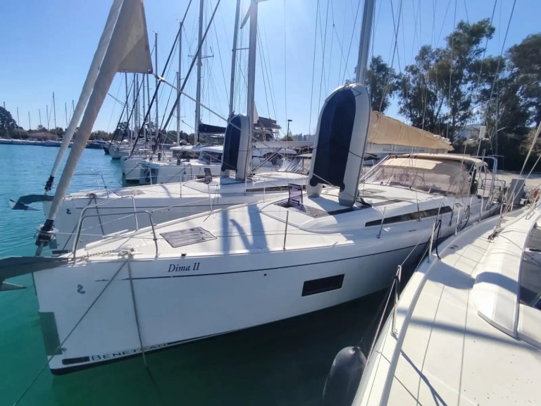 Hire a Bénéteau Oceanis 51.1 Gouvia