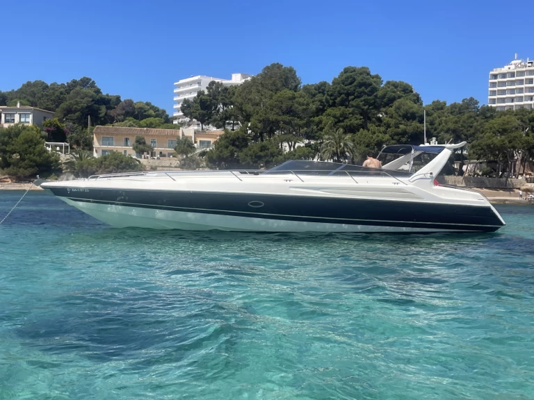 Yacht charter Palma de Mallorca - Sunseeker apache 45 on SamBoat