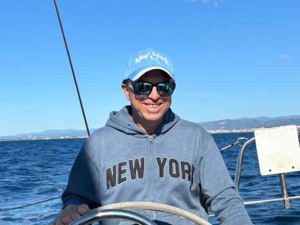 Sailboat to hire Port Fréjus at the best price