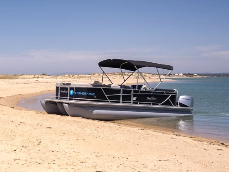 Yacht charter Faro (Sé) - SUNCHASER GENEVA 24 on SamBoat