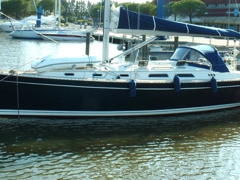 Yacht charter Marina di Grosseto - Hanse Hanse 411 on SamBoat