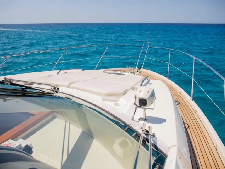 Luxury Yacht to hire Palma de Mallorca at the best price