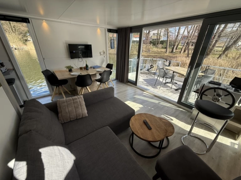 Yacht charter Mirow - Hausboot 2.5 für 4 Personen on SamBoat