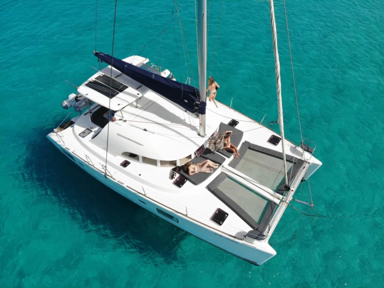 Charter a Lagoon Lagoon 380 S2 in Marina Ibiza on Samboat