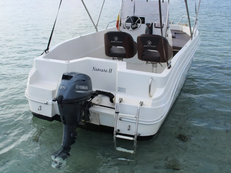 Hire Motorboat Pacific Craft with a boat licence