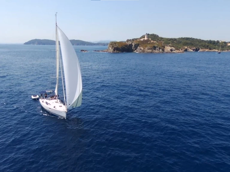Yacht charter La Seyne-sur-Mer - Jeanneau Sun Odyssey 36i Performance on SamBoat