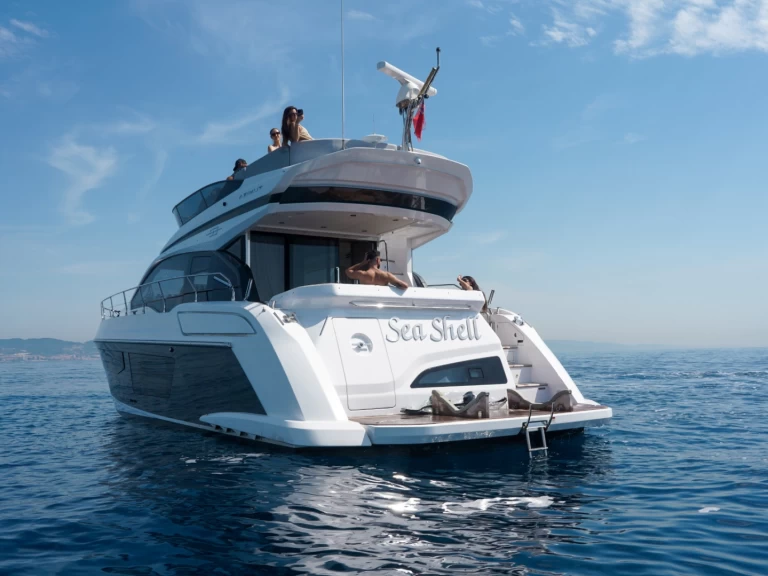 Yacht charter Palma de Mallorca - Azimut Azimut 53 Fly on SamBoat