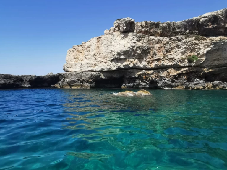 Motorboat to hire Santa Maria di Leuca at the best price