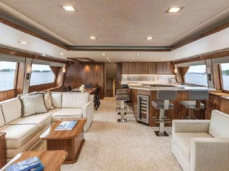 Hire Luxury Yacht Viking Yachts with a boat licence