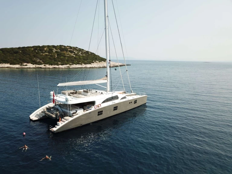 Hire Luxury Yacht with or without skipper Sunreef Olbia