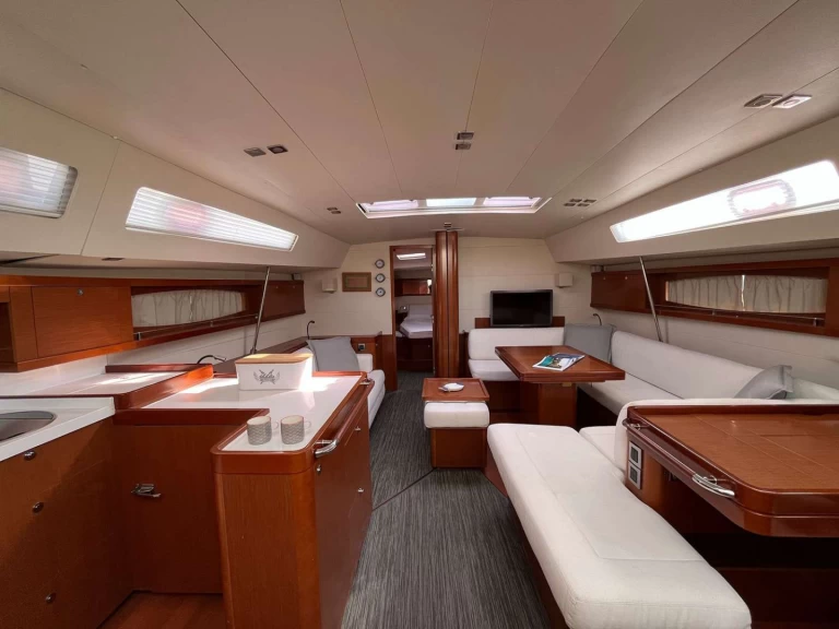 Hire Luxury Yacht with or without skipper Bénéteau Göcek