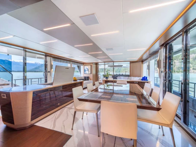 Charter a Ocean alexander VOYAGER in Seattle on Samboat