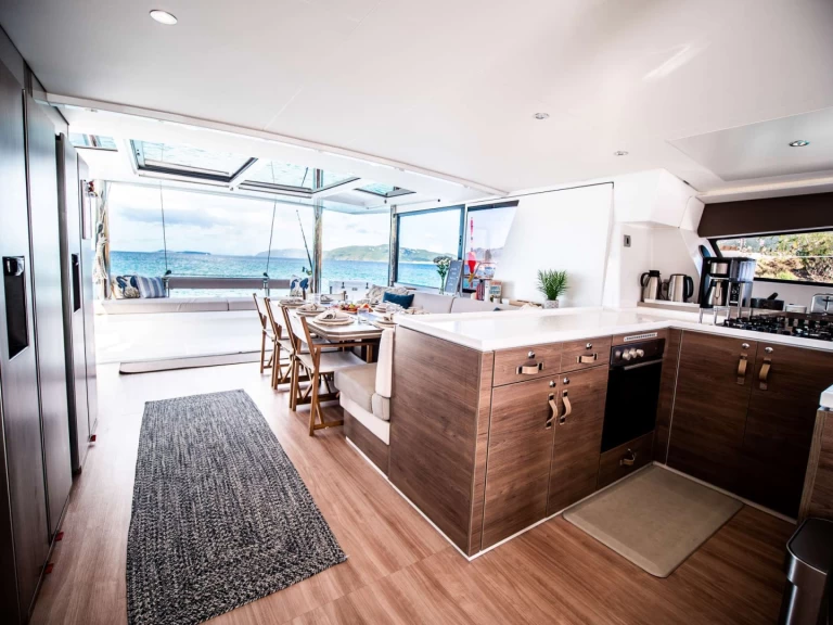 Hire a Bali COCKTAILS &amp; DREAMS British Virgin Islands (BVI)