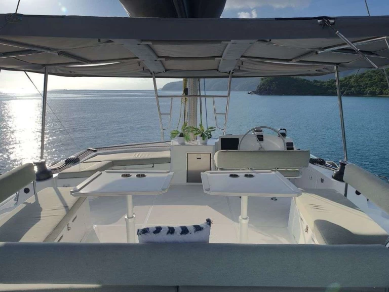 Yacht hire Saint Vincent and the Grenadines cheap LEGASEA