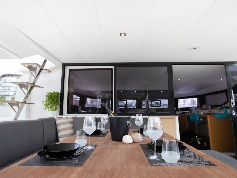 Hire Catamaran with or without skipper Dufour Alimos