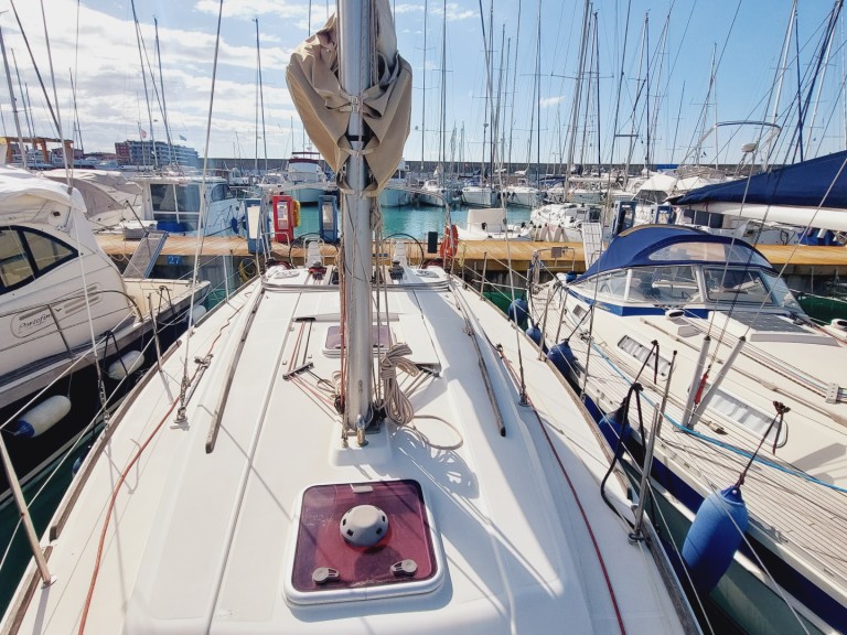 Charter a Dufour Dufour 335 Grand Large in Castiglioncello on Samboat