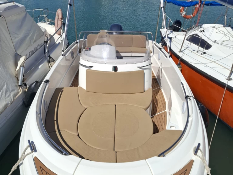 Motorboat hire in Puerto Deportivo De La Duquesa - AQUA Aqua 620