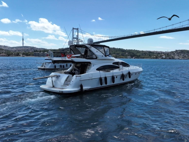 Hire Luxury Yacht with or without skipper Custom Made Beşiktaş