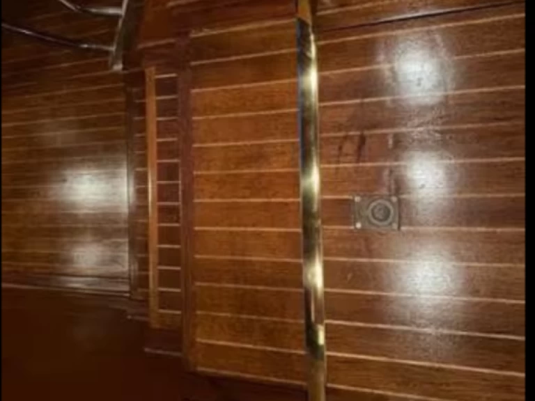 Hire Luxury Yacht Tecnomarine with a boat licence