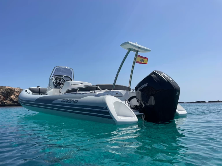 Charter a Grand Boats Golden Line G650LF in Mahon Port on Samboat