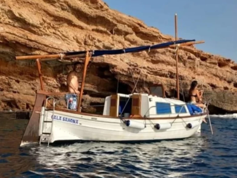 Yacht hire Ibiza Town cheap Calobra