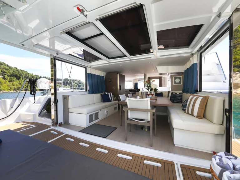 Catamaran to hire Portimão at the best price