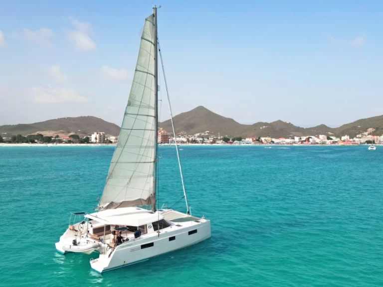 Hire Catamaran Nautitech with a boat licence