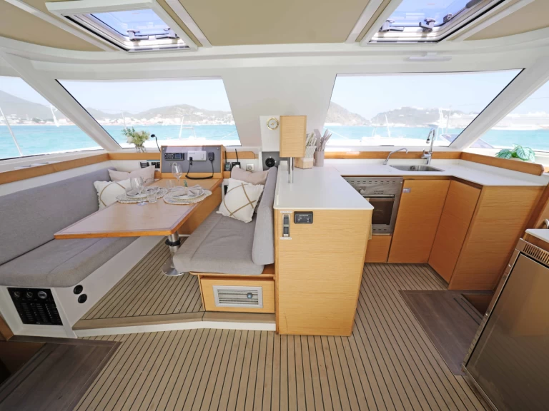 Nautitech Nautitech 40 Open  charter bareboat or skippered in  Philipsburg