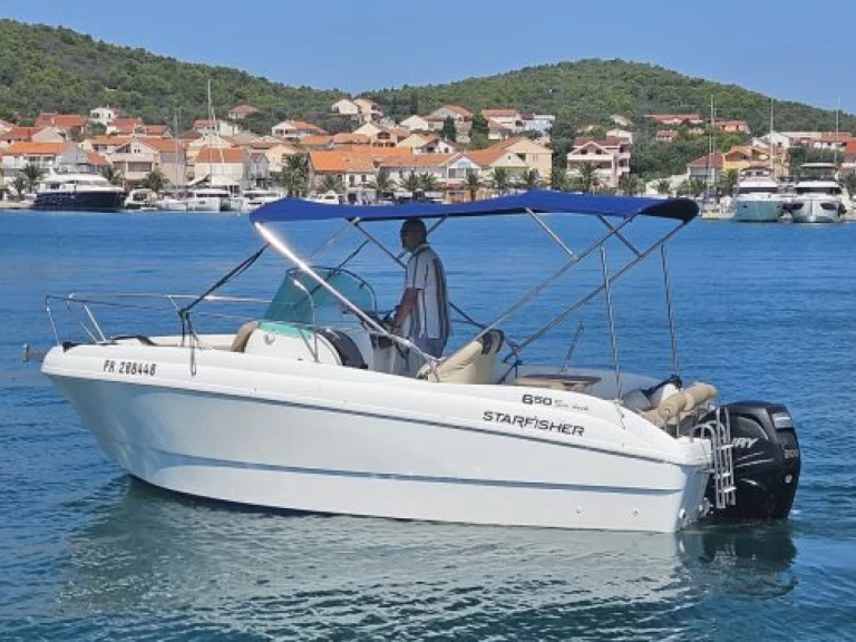 Motorboat to hire Kukljica at the best price
