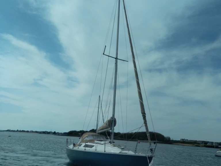Yacht charter Lorient - Bénéteau First 29 Dl on SamBoat