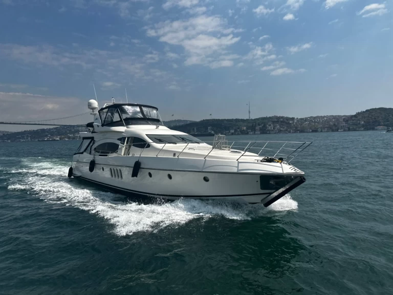 Charter a Custom Made 2020 in Beşiktaş on Samboat