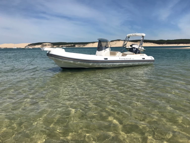 Yacht charter Lège-Cap-Ferret - Capelli Tempest 700 Sun on SamBoat