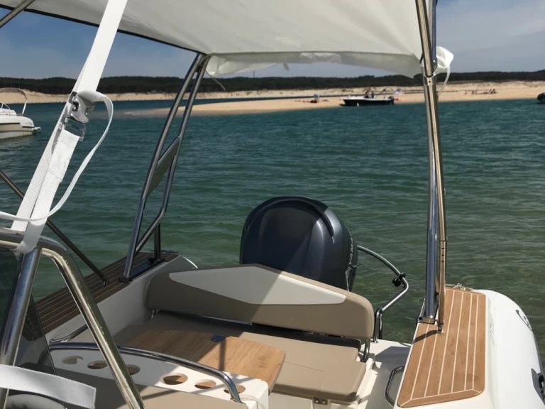 Yacht hire Lège-Cap-Ferret cheap Tempest 700 Sun