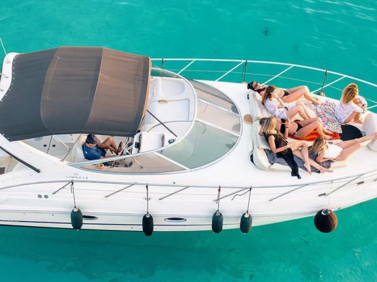 Yacht charter Lipari - Cranchi Zaffiro 36 on SamBoat