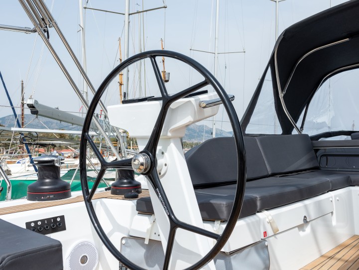 Yacht hire Néa Péramos cheap Oceanis 51.1